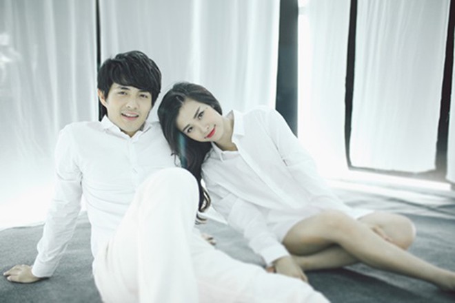Đông Nhi và Ông Cao Thắng là cặp đôi đẹp của Showbiz Việt, bên nhau khá lâu nhưng đôi bạn trẻ vẫn luôn mặn nồng như những ngày đầu